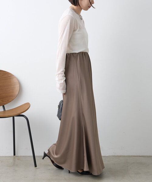 Jena espace merveilleux（ジェナ　エスパスメルヴェイユ）の「サテンロングスカート（スカート・レディース・カーキ/ブラック/ベージュ・FREE）」の14枚目の写真