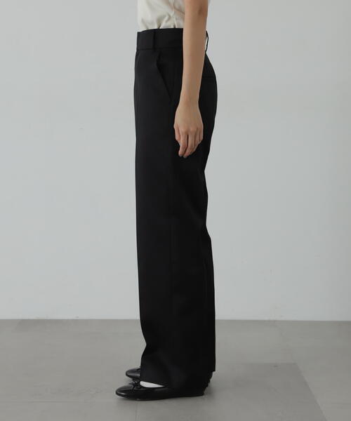 N.（N. Natural Beauty Basic）（エヌエヌナチュラルビューティーベーシック）の「◆センタープレスツイルストレートパンツ（その他パンツ・レディース・ブラック/ベージュ・SMALL/MEDIUM）」の15枚目の写真