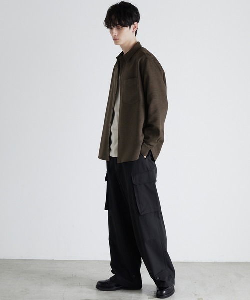 Anchor Smith（アンカー スミス）の「ドレープウールライクファブリック オーバーサイズシャツ（シャツ/ブラウス・メンズ・ダークブラウン/ライトグレー/ホワイト/グレイッシュブルー/ブラック/ダークグレー・L/M）」の10枚目の写真