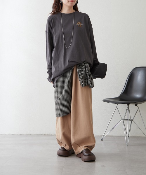 NUNIFE（ユニフィー）の「【UNISEX】ドーナッツメニューロンＴ（Tシャツ/カットソー・レディース・オートミール/スミクロ/オフホワイト・FREE）」の7枚目の写真