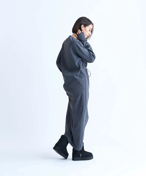 ROXY(ロキシー)の「NEVER BORED/ロキシー速乾UVカットドローコード付きワンピース(ワンピース・レディース・ナチュラル/チャコールグレー/ブラック・SMALL/MEDIUM/LARGE)」の7枚目の写真