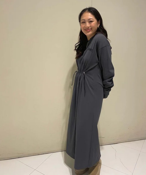 セール】NEVER BORED/ロキシー速乾UVカットドローコード付きワンピース