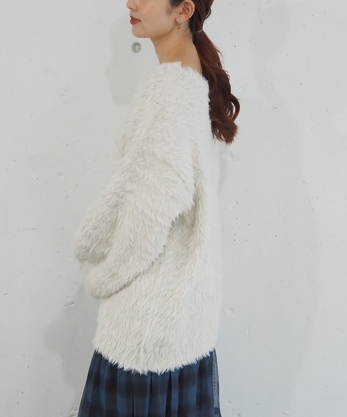 tiptop（ティップトップ）の「【丈が選べる2サイズ】起毛フェザーニットプルオーバー（ニット/セーター・レディース・ホワイト系その他/ブルー系その他/グリーン系その他2/グリーン系その他/ブルー/チャコールグレー/グレー系その他/アイボリー/ピンク・LONG/SHORT）」の22枚目の写真