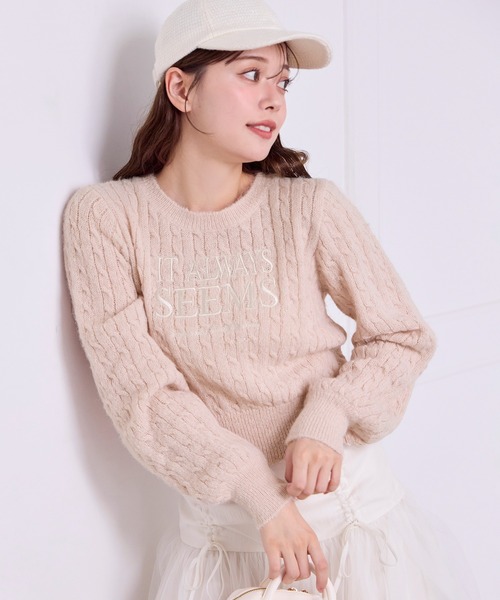 one after another NICE CLAUP（ワンアフターアナザーナイスクラップ）の「ロゴ刺繍ケーブルニット（ニット/セーター・レディース・レッド/ピンク/ブラック/オフホワイト・FREE）」の3枚目の写真