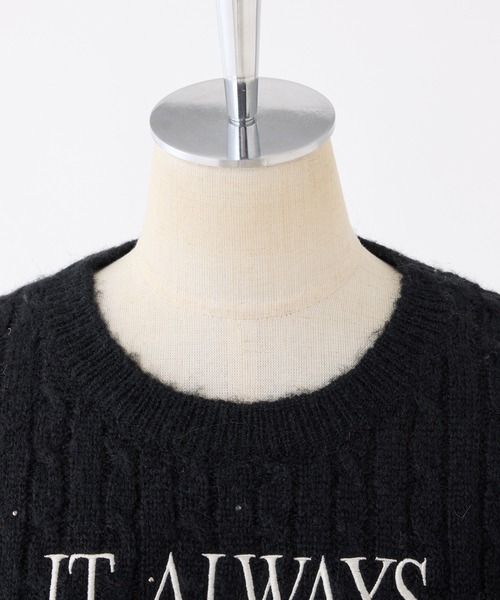 one after another NICE CLAUP（ワンアフターアナザーナイスクラップ）の「ロゴ刺繍ケーブルニット（ニット/セーター・レディース・レッド/ピンク/ブラック/オフホワイト・FREE）」の8枚目の写真