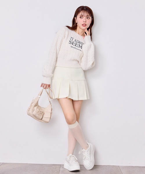 one after another NICE CLAUP（ワンアフターアナザーナイスクラップ）の「ロゴ刺繍ケーブルニット（ニット/セーター・レディース・レッド/ピンク/ブラック/オフホワイト・FREE）」の15枚目の写真