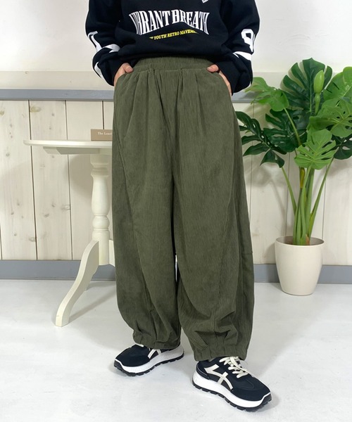CRB（シーアールビー）の「コーデュロイカーブパンツ（カーゴパンツ・レディース・ライム/アイボリー/カーキ/チャコールグレー/ブラック/ブルー・F）」の5枚目の写真