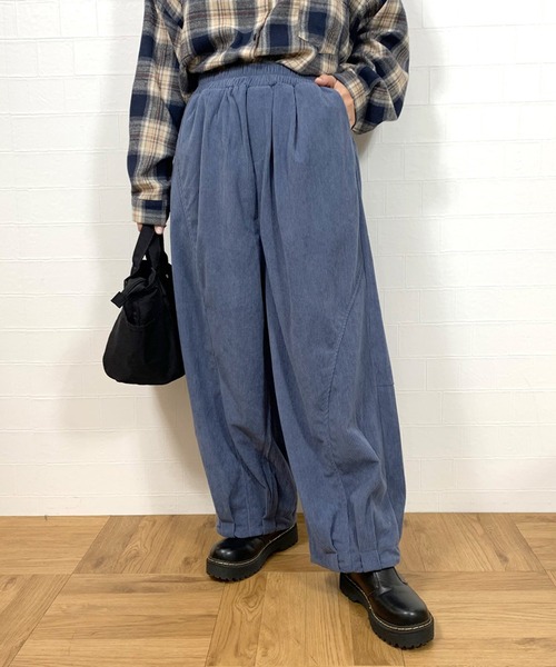 CRB（シーアールビー）の「コーデュロイカーブパンツ（カーゴパンツ・レディース・ライム/アイボリー/カーキ/チャコールグレー/ブラック/ブルー・F）」の6枚目の写真