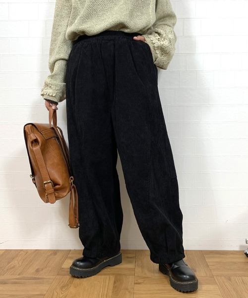 CRB（シーアールビー）の「コーデュロイカーブパンツ（カーゴパンツ・レディース・ライム/アイボリー/カーキ/チャコールグレー/ブラック/ブルー・F）」の3枚目の写真