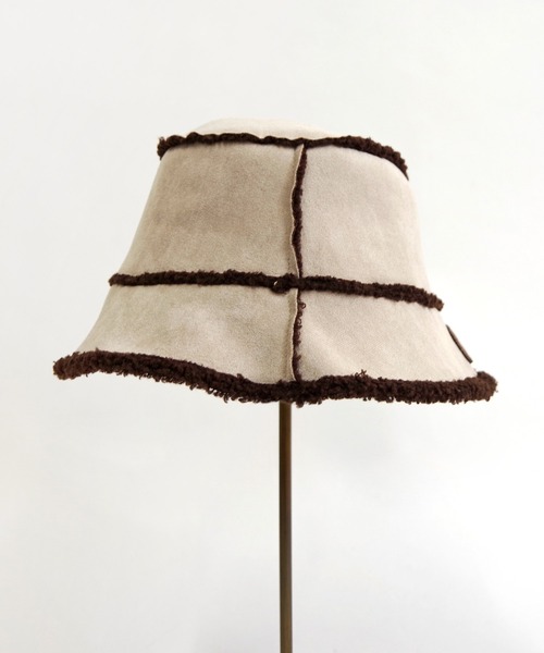 Minnetonka（ミネトンカ）の「MINNETONKA（ミネトンカ） / ボアリバーシブルバケットハット SUEDE BOA HAT（ハット・レディース・グレー/アイボリー/ブラウン・FREE）」の12枚目の写真