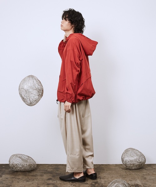 Dulcamara(ドゥルカマラ)の「ワイドフーディーシャツ(パーカー・メンズ・レッド/キナリ/スミクロ・0/1)」の6枚目の写真