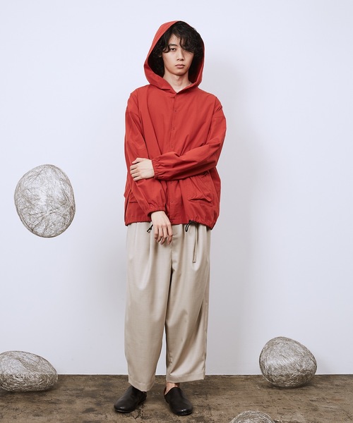 Dulcamara(ドゥルカマラ)の「ワイドフーディーシャツ(パーカー・メンズ・レッド/キナリ/スミクロ・0/1)」の7枚目の写真