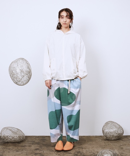 Dulcamara(ドゥルカマラ)の「ワイドフーディーシャツ(パーカー・メンズ・レッド/キナリ/スミクロ・0/1)」の10枚目の写真