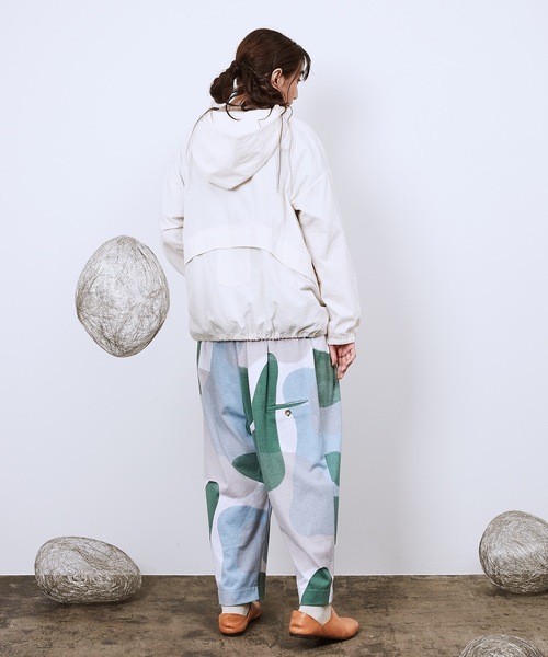 Dulcamara(ドゥルカマラ)の「ワイドフーディーシャツ(パーカー・メンズ・レッド/キナリ/スミクロ・0/1)」の11枚目の写真