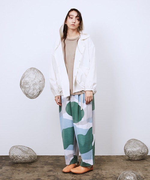 Dulcamara(ドゥルカマラ)の「ワイドフーディーシャツ(パーカー・メンズ・レッド/キナリ/スミクロ・0/1)」の13枚目の写真