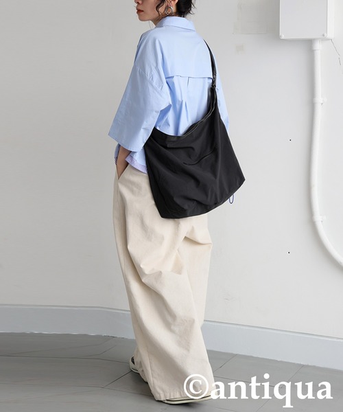 antiqua（アンティカ）の「ナイロンショルダーバッグ（ショルダーバッグ・レディース・ブラック/ブルー・FREE）」の13枚目の写真