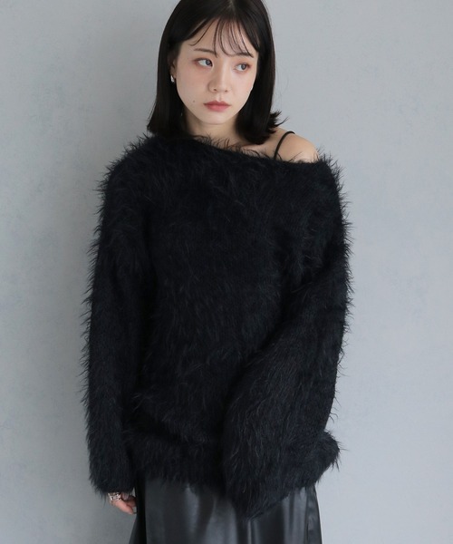 cheriella(シェリエラ)の「【cheriella】オーバーサイズシャギーニットプルオーバー(ニット/セーター・レディース・ホワイト/ブラック/パープル/ブラウン・M)」の2枚目の写真