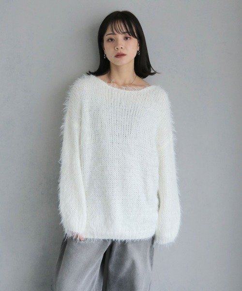 cheriella(シェリエラ)の「【cheriella】オーバーサイズシャギーニットプルオーバー(ニット/セーター・レディース・ホワイト/ブラック/パープル/ブラウン・M)」の7枚目の写真