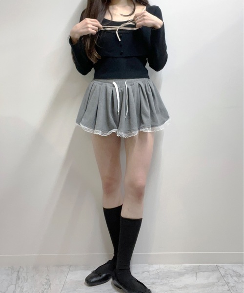 ALLuRing ChaRm(アリュリングチャーム)の「Lace Pleated Sweat Skirt / レースプリーツスウェットスカート(スカート・レディース・グレー・S/M)」の4枚目の写真
