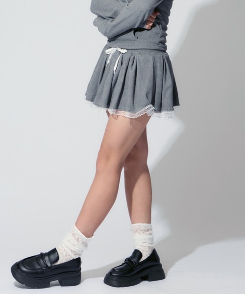 ALLuRing ChaRm(アリュリングチャーム)の「Lace Pleated Sweat Skirt / レースプリーツスウェットスカート(スカート・レディース・グレー・S/M)」の10枚目の写真
