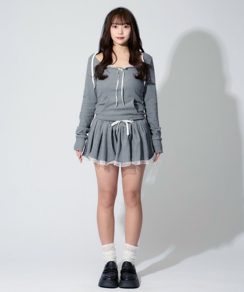 ALLuRing ChaRm(アリュリングチャーム)の「Lace Pleated Sweat Skirt / レースプリーツスウェットスカート(スカート・レディース・グレー・S/M)」の9枚目の写真