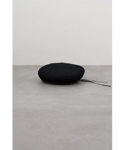 AZUL by moussy(アズールバイマウジー)の「パイピングサーモベレー(ハンチング/ベレー帽・レディース・ブラック/ベージュ・FREE)」の5枚目の写真