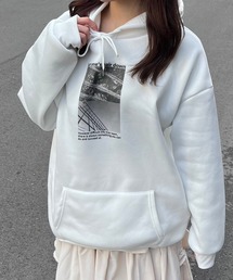 モノクロ英字フォトパーカー