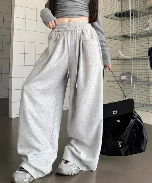 ampm（エーエムピーエム）の「【ampm】スーパーワイドリラックススウェットパンツ（スウェットパンツ・レディース・ブラック/グレー/レッド/ライトグレー・FREE）」の20枚目の写真