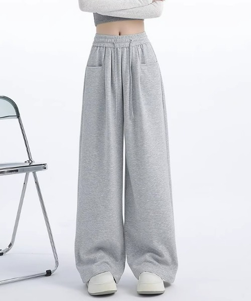 ampm（エーエムピーエム）の「【ampm】スーパーワイドリラックススウェットパンツ（スウェットパンツ・レディース・ブラック/グレー/レッド/ライトグレー・FREE）」の17枚目の写真