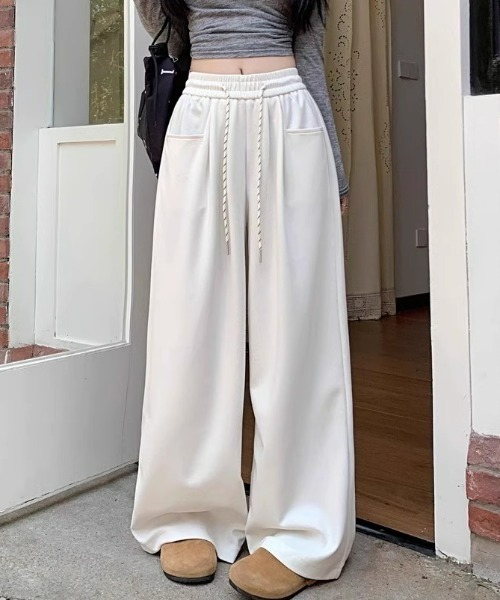 ampm（エーエムピーエム）の「【ampm】スーパーワイドリラックススウェットパンツ（スウェットパンツ・レディース・ブラック/グレー/レッド/ライトグレー・FREE）」の10枚目の写真