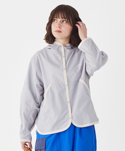 KRIFF MAYER（クリフメイヤー）の「かるさらエアーボタンフードJK（その他アウター・レディース・チャコール/セージグリーン/カラフル/ネイビー/グレー・LARGE/MEDIUM）」の8枚目の写真