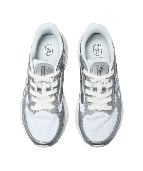 NEW BALANCE(ニューバランス)の「【New Balance/ニューバランス】NB WARISTS4 D フレッシュフォーム アリシ(スニーカー・レディース・シルバー・25.0cm/24.0cm/23.0cm/25.5cm/24.5cm/23.5cm/22.5cm)」の6枚目の写真