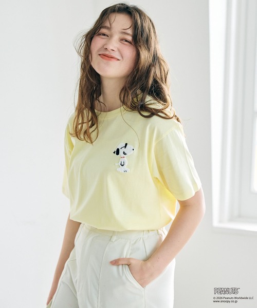 PEANUTS(ピーナッツ)の「【PEANUTS/ピーナッツ】SNOOPY/スヌーピーワンポイントサガラ刺繍半袖Tシャツ(Tシャツ/カットソー・レディース・ピンク/ベージュ/ネイビー/杢グレー/イエロー/ブラック・M/L/LL/3L)」の21枚目の写真