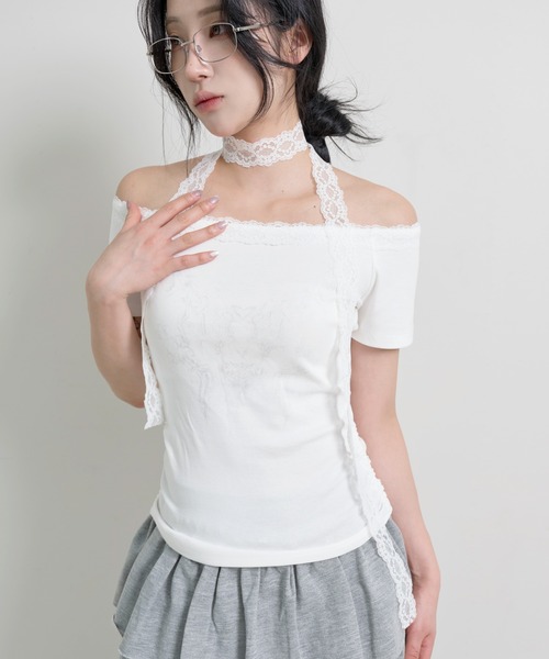 FOLLOWIN(フォロウィン)の「エンジェルボートネックレースマフラーセット半袖Tシャツ(Tシャツ/カットソー・レディース・ホワイト/グレー/ブラック・FREE)」の1枚目の写真