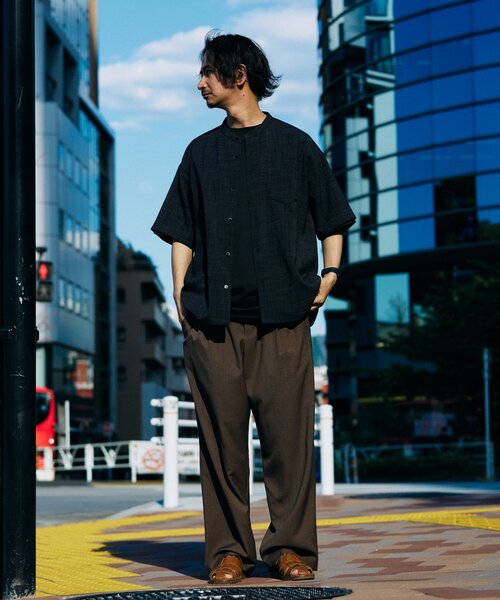 JOURNAL STANDARD relume（ジャーナルスタンダード　レリューム）の「TECH CANVAS バンドカラー 半袖シャツ（シャツ/ブラウス・メンズ・ブラック/アイボリー/クリアブルー/ライトグレー・SMALL/MEDIUM/LARGE）」の8枚目の写真