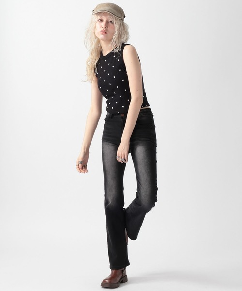 FOREVER 21(フォーエバー トゥエンティーワン)の「【2025SS】刺繍アメスリタンク(タンクトップ・レディース・ブラック系その他/ホワイト×ピンク/ホワイト×ネイビー/ブラック/ホワイト×レッド・MEDIUM/SMALL)」の21枚目の写真