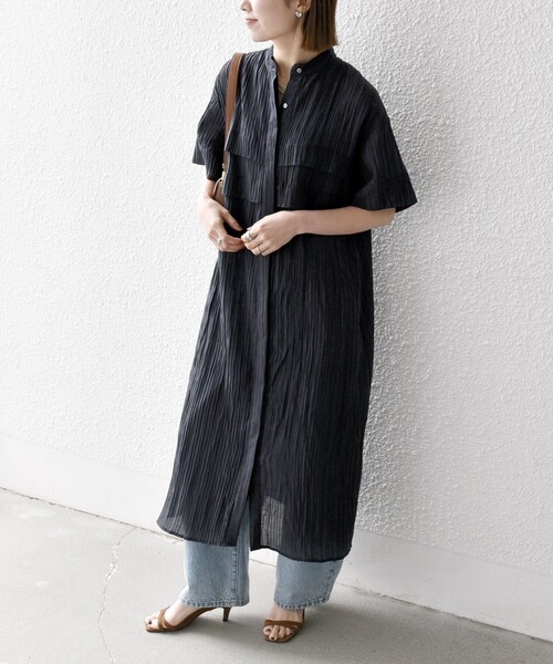 SHIPS any（シップス エニィ）の「SHIPS any:〈洗濯機可能〉ピンタック ジャカード シャツ ワンピース（シャツワンピース・レディース・チャコールグレー/ナチュラル・ONE SIZE）」の2枚目の写真