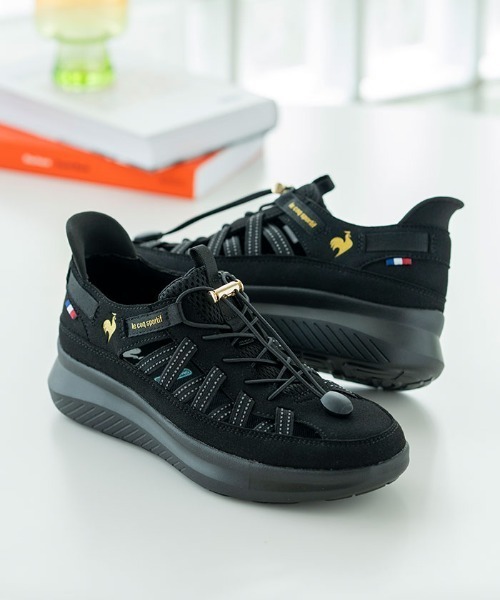 le coq sportif(ルコックスポルティフ)の「LCS マルヌ サマースニーカー SI(さっと履ける/軽量/消臭)(スニーカー・レディース・ブラック系/ホワイト×ネイビー/ベージュ系その他・22.5cm/23.5cm/24.5cm/23.0cm/24.0cm/25.0cm)」の22枚目の写真