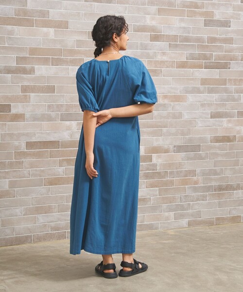 J.PRESS YORK STREET(ジェイプレスヨークストリート)の「【WOMEN】コットンワッシャーリラックス ワンピース(ワンピース・レディース・オレンジ系/ブラウン系/ピーコックグリーン系/ネイビー系・F)」の19枚目の写真