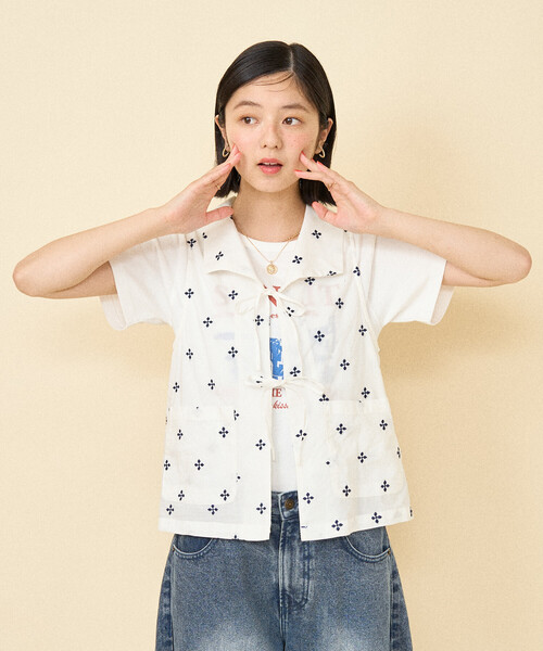 FREAK'S STORE（フリークスストア）の「インド 小花刺繍 襟付きリボンベスト＜セットアップ対応＞（ベスト・レディース・オフホワイト/ブルー/ブラック・ﾌﾘ-）」の15枚目の写真