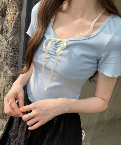 LADY LIKE(レディライク)の「胸リボンレイヤード風コンパクトトップス(Tシャツ/カットソー・レディース・ライトベージュ/ピンク/サックスブルー・M)」の5枚目の写真