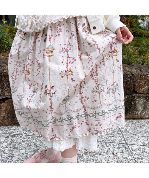 PINK HOUSE（ピンクハウス）の「メリーゴーラウンドプリントスカート（スカート・レディース・モカ/ブラック/スカイブルー/アイボリー・フリー）」の16枚目の写真