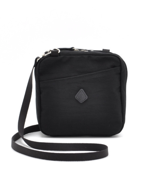 CLEDRAN(クレドラン)の「【軽量 ポケット多】CL3861 CHEVA POCKET SHOULDER ガジェット コスメ ポーチ(ショルダーバッグ・レディース・ブラック/ライトグレー/マスタード・FREE)」の2枚目の写真
