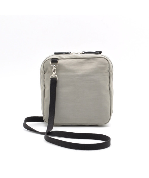 CLEDRAN(クレドラン)の「【軽量 ポケット多】CL3861 CHEVA POCKET SHOULDER ガジェット コスメ ポーチ(ショルダーバッグ・レディース・ブラック/ライトグレー/マスタード・FREE)」の6枚目の写真