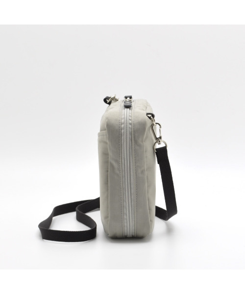 CLEDRAN(クレドラン)の「【軽量 ポケット多】CL3861 CHEVA POCKET SHOULDER ガジェット コスメ ポーチ(ショルダーバッグ・レディース・ブラック/ライトグレー/マスタード・FREE)」の7枚目の写真