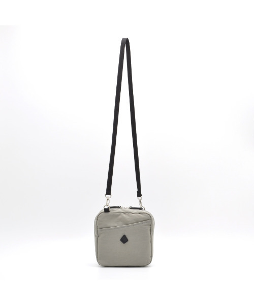 CLEDRAN(クレドラン)の「【軽量 ポケット多】CL3861 CHEVA POCKET SHOULDER ガジェット コスメ ポーチ(ショルダーバッグ・レディース・ブラック/ライトグレー/マスタード・FREE)」の9枚目の写真