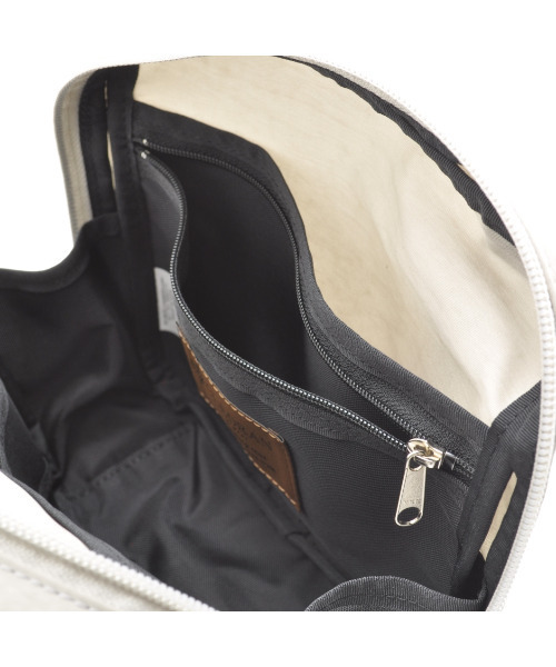 CLEDRAN(クレドラン)の「【軽量 ポケット多】CL3861 CHEVA POCKET SHOULDER ガジェット コスメ ポーチ(ショルダーバッグ・レディース・ブラック/ライトグレー/マスタード・FREE)」の13枚目の写真
