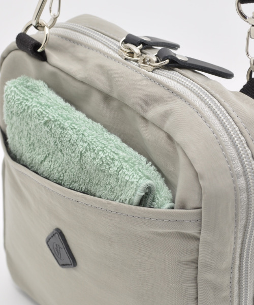 CLEDRAN(クレドラン)の「【軽量 ポケット多】CL3861 CHEVA POCKET SHOULDER ガジェット コスメ ポーチ(ショルダーバッグ・レディース・ブラック/ライトグレー/マスタード・FREE)」の15枚目の写真