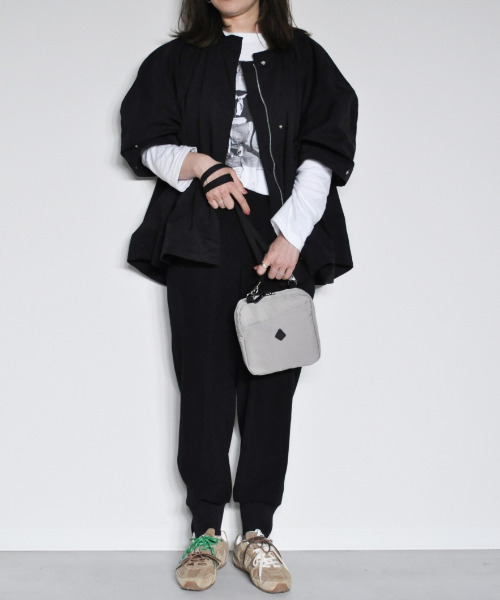 CLEDRAN(クレドラン)の「【軽量 ポケット多】CL3861 CHEVA POCKET SHOULDER ガジェット コスメ ポーチ(ショルダーバッグ・レディース・ブラック/ライトグレー/マスタード・FREE)」の21枚目の写真