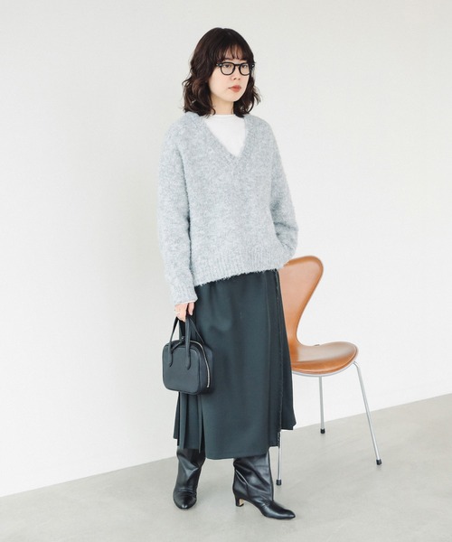 B:MING by BEAMS（ビーミングバイビームス）の「ロング Tシャツ × ブークレ ニット（ニット/セーター・レディース・オレンジ/ライトグレー/レッド/ブルー・ONE SIZE）」の5枚目の写真